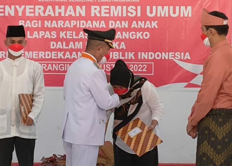 Bupati Serahkan Remisi