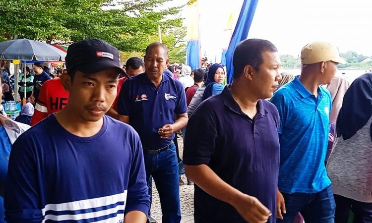 Bupati Tanjab Timur Hadiri Lomba Dayung
