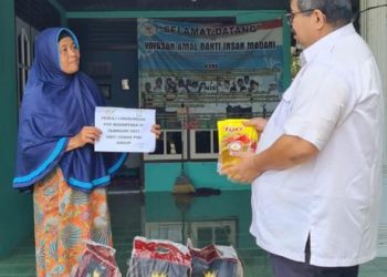 PTPN VI Berbagi Beras di 11 Kabupaten