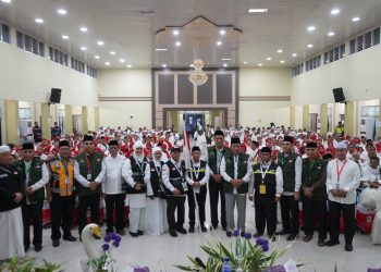 Menjadi Tamu Allah