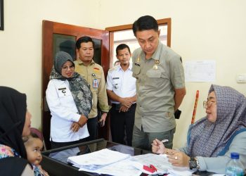 Pelaksanaan Perekaman E-KTP Didampingi Kepala Disdukcapil Muaro Jambi