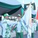 Bupati Batanghari Melepas Atlet Menuju Porprov Jambi Ke-23 dengan memberikan bendera KONI