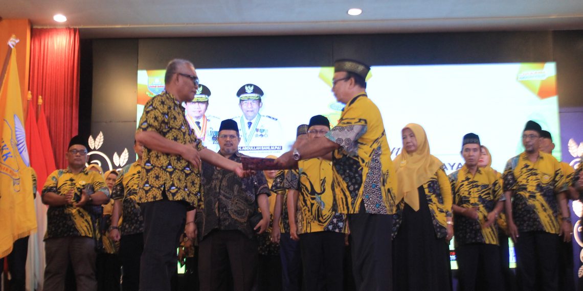Sekretaris KKK Provinsi Jambi ketika menerima SK Kepengurusan Priode 2023-2028