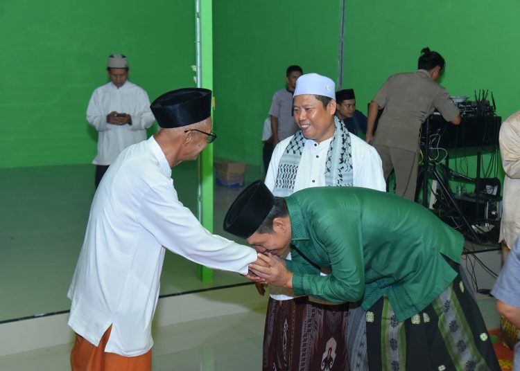 Hari Santri Nasional, Bupati Batanghari Mudzakaro Bersama Pimpinan Ponpes