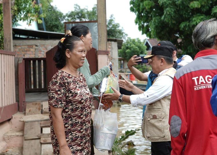 Bantuan kerumah warga