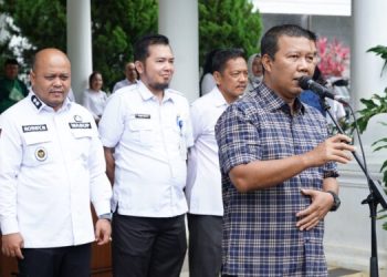 Bupati Romi ketika memberikan sambutan