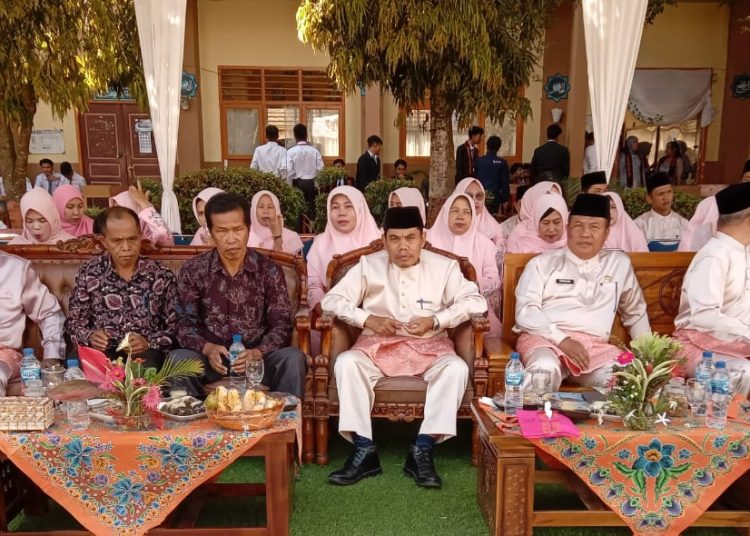 Pelepasan Siswa-Siswi Kelas XII Tahun Pelajaran 2023/2024