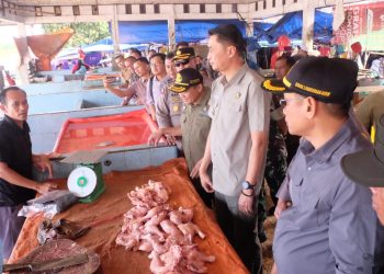 Forkompinda Kab Muaro Jambi Menggelar Sidak di Pasar Sengeti