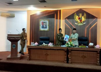 Wabup Bakhtiar Hadiri Rapat Paripurna DPRD Batanghari