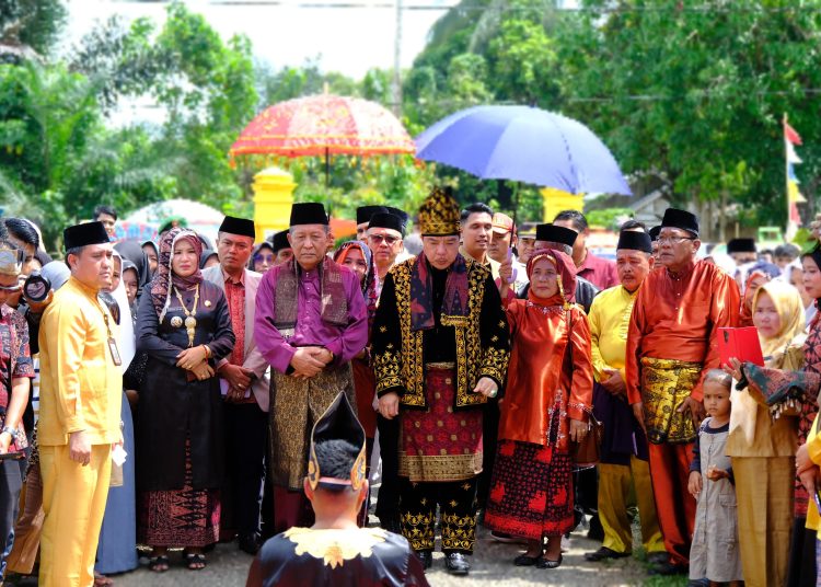 Hadiri Hari Jadi Kecamatan Tabir Ulu, Wagub Sani Harap Seluruh Elemen Saling Bersinergi Demi Tingkatkan Kesejahteraan Masyarakat