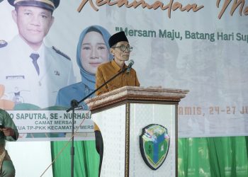 Wakil Bupati Batanghari, H. Bakhtiar, S.P., secara resmi membuka acara peringatan Hari Ulang Tahun (HUT) ke-66 Kecamatan Mersam