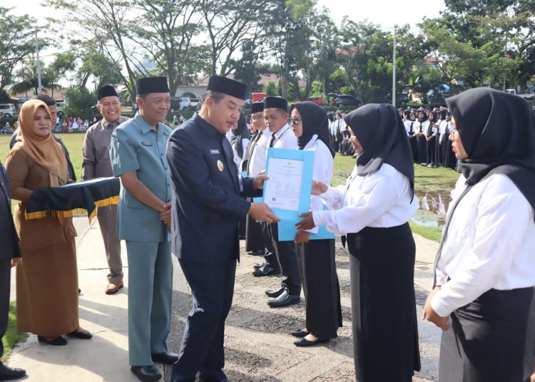 Pj Bupati Merangin Bagikan 1.312 SK PPPK 2023