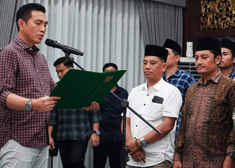 Bupati Batang Hari Mhd. Fadhil Arief Mengukuhkan Pengurus Persatuan Keluarga Batak Muslim Batang Hari Periode 2024-2029