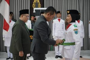 Pelaksanaan Pengibaran dan Penurunan Bendera Merah Putih pada Upacara HUT Republik Indonesia ke-79 berjalan tertib