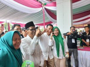 Pendafataran pasangan bakal Bupati dan wakil Bupati Batang Hari tersebut disambut oleh masyarakat dengan sukarela 