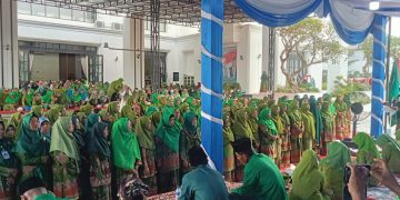 Proses pelantikan berjalan dengan lancar, setiap Kader Muslimat NU dari PAC dan Ranting Tungkal Ulu Berbaris