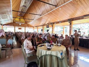 Bupati Batang Hari Muhammad Fadhil Arief mengatakan ucapan terimakasih kepada para guru yang telah meningkatkan literasi numerasi pendidikan sudah cukup naik 2 point