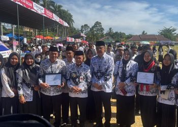 Gubernur Jambi Al Haris menghadiri dan memimpin peringatan Hari Ulang Tahun (HUT) ke-79 Persatuan Guru Republik Indonesia (PGRI) sekaligus Hari Guru Nasional (HGN) 2024 tingkat Provinsi Jambi.