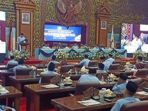 Saya ditempatkan pertama kali di Kejati Jambi, saya 13 tahun Jambi. Semoga insan Provinsi Jambi terus berkarya menjaga segala esensi budaya