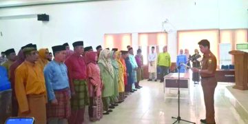 Penjabat (Pj) Bupati Muaro Jambi, Raden Najmi, resmi melantik 31 kepala sekolah tingkat SD dan SMP di lingkungan Pemerintah Kabupaten Muaro Jambi