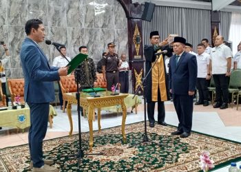 Untuk Mengisi kekosongan jabatan Sekda Batang Hari Bupati Fadhil melantik Mula P Rambe Sebagai Penjabat Sekretaris Daerah Kabupaten Batanghari