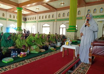 Didalam melaksanakan sholat, banyak gerakan gerakan yang sifatnya melebihi dari senam yoga, apalagi sholat yang wajib dibarengi dengan sholat yang sunat, semakin banyak gerakan yang harus dilaksanakan, sehingga melebihi dari senam yoga yang banyak dilaksanakan orang saat ini