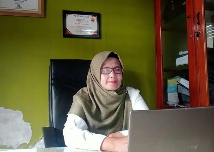 Kepala bidang Pencegahan dan Pengendalian Penyakit (P2P) Dinas Kesehatan Kabupaten Batangahari, Wendrawati