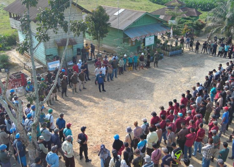 Melalui apel akbar ini, kami berharap seluruh karyawan semakin menyadari pentingnya peran mereka dalam menjaga dan mengamankan aset demi kemajuan bersama