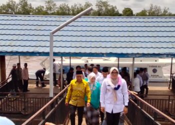 Masyarakat Desa Sungai Tawar