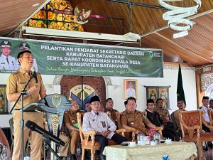 Pelantikan tersebut juga disaksikan oleh para Ketua OPD Pemerintah Kabupaten Batanghari, dan para Forkopimda di Ruang Lingkup Pemerintahan Kabupaten Batanghari , dan tamu undangan