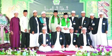 Gubernur Jambi, Dr. H. Al Haris, S.Sos., MH, menegaskan bahwa kehadiran pondok pesantren (ponpes) di Provinsi Jambi memainkan peran krusial