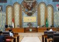 Rapat tersebut dipimpin Ketua DPRD Kota Jambi, Kemas Faried Alfarelly, S.E. dan dihadiri Wakil Ketua I DPRD Kota Jambi, Muhammad Yasir, S.Pd.,M.M, Wakil Ketua II DPRD Kota Jambi, H. Jefri Zen, S.E., Wakil Ketua III DPRD Kota Jambi, Naim, S.H., Wakil Wali Kota Jambi, Diza Hazra Aljosha, dan lainnya.