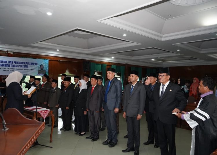 Pemerintah Kabupaten Tanjabtim resmi melantik 19 Pejabat Tinggi Pratama (Eselon II)