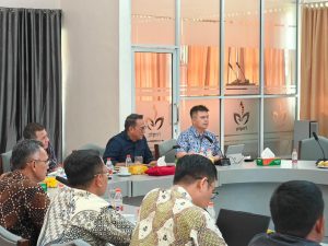 Bimbingan teknis dan pendampingan intensif yang diberikan PTPN IV sejak awal 2024 hingga berhasil mengawal terbitnya rekomtek atas 121 Ha luasan PSR KUD dan Kelompok Tani 