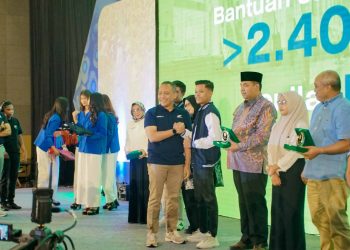 Program yang diluncurkan berbarengan dengan PalmCo Scholarship itu merupakan hasil kerja sama antara Yayasan Perduli Pendidikan Marsiurupan (YPPM), lembaga bimbingan ternama Ganesha Operation (GO), dan PTPN IV PalmCo untuk tahun ajaran 2024 – 2025