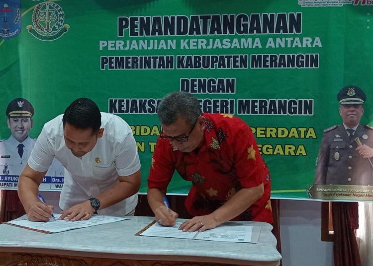 Bupati M.Syukur Teken MoU