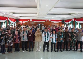 Wamen Viva Yoga menuturkan, Kementerian Transmigrasi memiliki program mendorong pembangunan desa transmigrasi lokal.