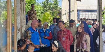 Wakil Menteri Kependudukan dan Pembangunan Keluarga/Wakil Kepala BKKBN, Ratu Ayu Isyana Bagoes Oka, S.Sos, dalam kunjungan kerjanya meninjau pelaksanaan Satuan Pelayanan Pemenuhan Gizi