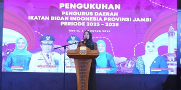 Alhamdulillah, pengukuhan Ikatan Bidan Indonesia Provinsi Jambi telah dilaksanakan, dengan diketuai oleh Ibu Dewi Novista lilis selaku ketua dan jajaran pengurus lainnya