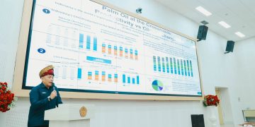 Ruang terbesar untuk improvement adalah dari sisi petani. Kita semua dapat berkolaborasi bersama, untuk meningkatkan produktivitas petani sawit Indonesia melalui intesifikasi