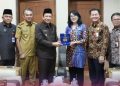 Dikatakan Bupati Bambang Bayu Suseno, mendukung berbagai program yang diluncurkan BKN. Kunjungan ini menjadi momen penting untuk memperkuat koordinasi dan sinergi antara pemerintah daerah dengan BKN sebagai instansi pembina manajemen kepegawaian nasional