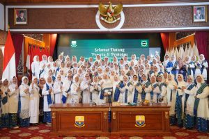 BKMT adalah wadah penting untuk pengembangan syiar Islam. Walaupun saya tidak memiliki latar belakang pendidikan agama formal seperti pesantren, saya percaya bahwa organisasi ini adalah tempat untuk belajar sekaligus berkontribusi. Saya akan bekerja sama dengan seluruh organisasi berbasis Islam agar BKMT dapat semakin maju