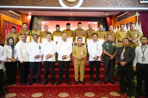 Deputi III BSSN menyerahkan Surat Tanda Registrasi (STR) kepada sejumlah kepala daerah dan perwakilan, yaitu: Wakil Walikota Jambi, Wakil Bupati Muaro Jambi, Bupati Tanjung Jabung Barat, Wakil Bupati Tanjung Jabung Timur, Bupati Tebo, Wakil Bupati Bungo, Bupati Sarolangun, Kadis Kominfo Kabupaten Merangin, Wakil Wali Kota Sungai Penuh, dan Sekretaris Daerah Kabupaten Kerinci