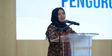 Hj. Hesti Haris menekankan pentingnya peran Dekranasda dalam mengembangkan kerajinan khas daerah