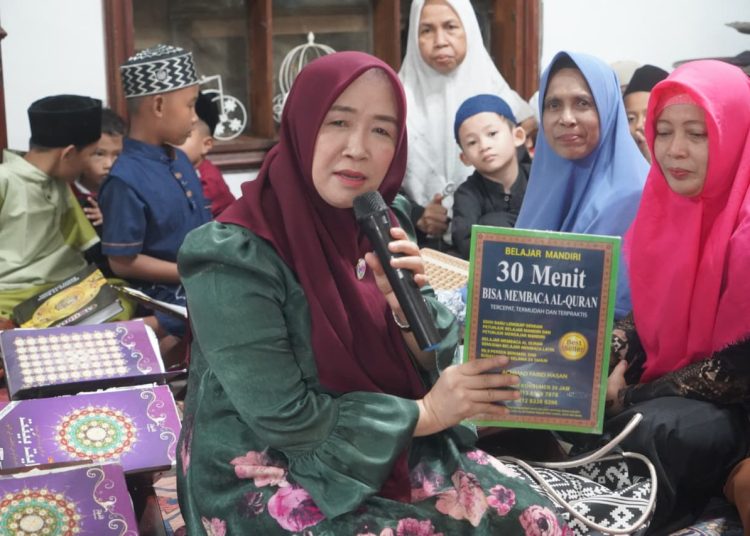Hj. Hesti Haris bersama TP-PKK Provinsi Jambi telah menebarkan ilmu ini ke seluruh kabupaten/kota serta melatih banyak guru untuk mengajarkannya kembali dilingkungan masing-masing. Sosialisasi metode ini kembali digelar di Rumah Al-Qur’an Kanza Al-Mira, RT.12 Kelurahan Tanjung Pinang, Kecamatan Jambi Timur, Kota Jambi
