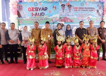 Bupati Bambang Bayu Suseno menegaskan bahwa Pendidikan Anak Usia Dini (PAUD) memiliki peran vital dalam membentuk karakter, kecerdasan, dan kepribadian anak sejak dini