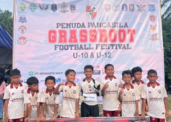 Partai All Golazo Final ini, digelar di lapangan Desa Teluk Pengkah Kecamatan Tebing Tinggi Kabupaten Tanjab Barat