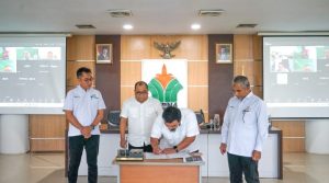 Saya berharap rekan-rekan di Regional 4 dapat mengikuti jejak untuk mewarnai kepemimpinan di tingkat yang lebih tinggi, bahkan hingga direksi