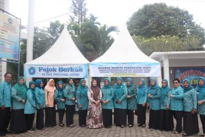 Hj. Hesnidar Haris menegaskan bahwa kegiatan Jumat Berkah bukan sekadar kegiatan seremonial, melainkan program yang direncanakan untuk berjalan secara berkelanjutan