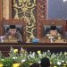 Gubernur Al Haris membuka laporannya dengan menyajikan realitas objektif mengenai kondisi makro pembangunan daerah